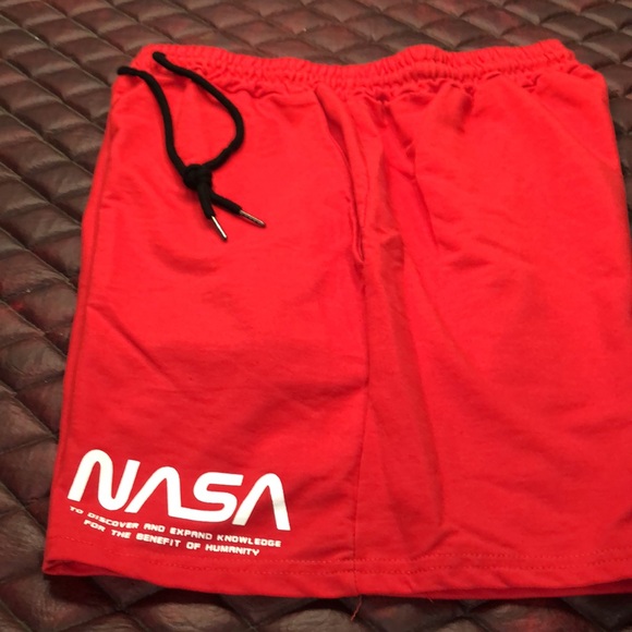 Preowned Medium Shorts - Picture 2 of 2